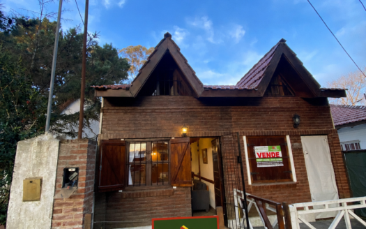 Duplex en calle Mitre, Costa Azul
