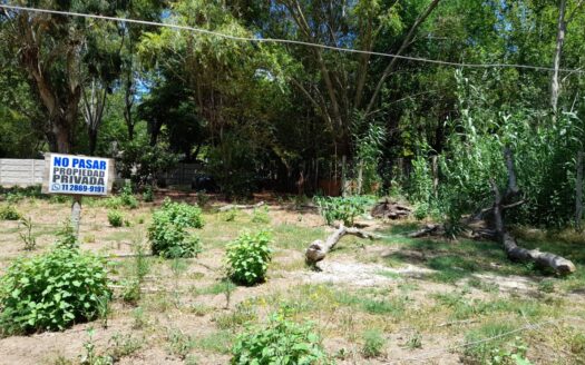 Lote Ante Esquina en Aguas Verdes