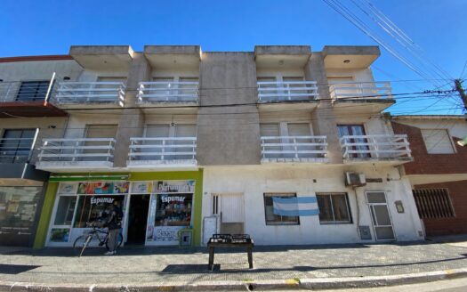 Monoambiente a cuadra del mar, La Lucila