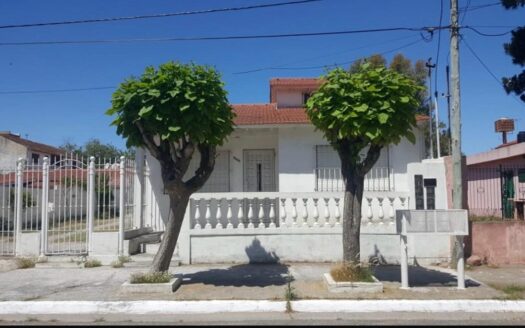 CASA AL FRENTE , Mar Del Tuyú