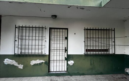 Dúplex a reciclar , a dos cuadras del mar