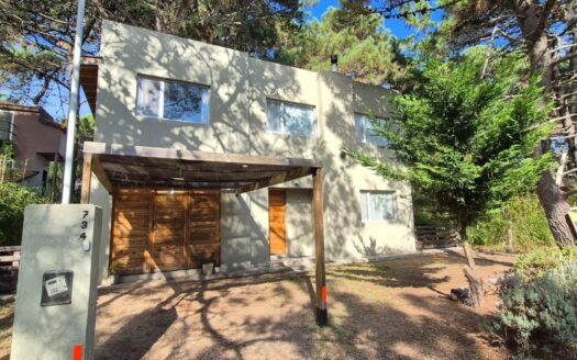 Casa + dpto en Los Cedros